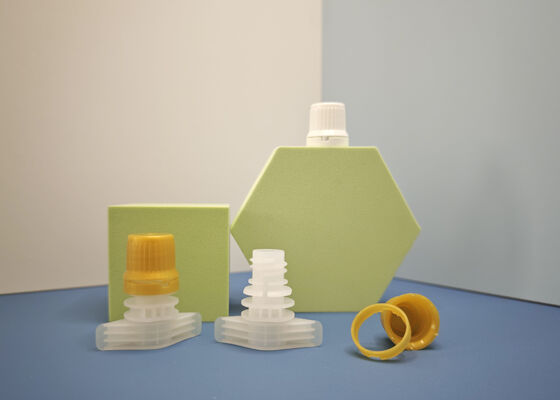9.6mm Plastic Spout Cap Food Grade Doypack Spout With Tamper Evident Ring Anti Leakage Sealing